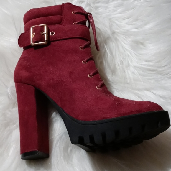 Womens - Picture 2 of 4